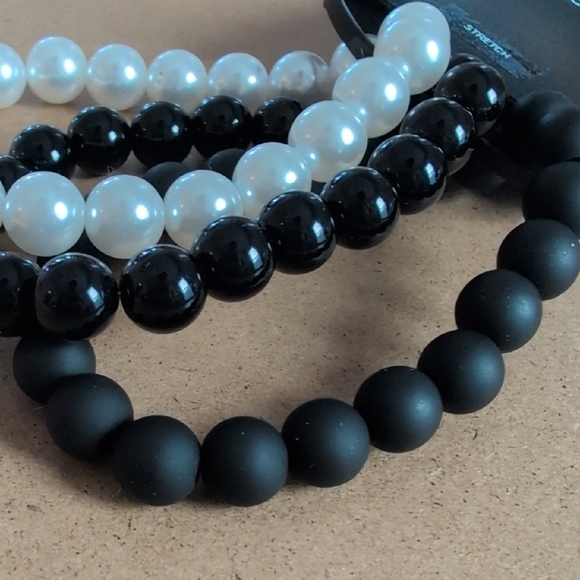 Ophelia Roe Elegant Black and White Bracelet Set - Picture 2 of 5